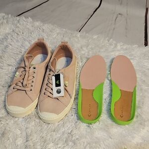 Cariuma OCA Low Off‎ White Suede Sneakers Casual Lace Up Shoes